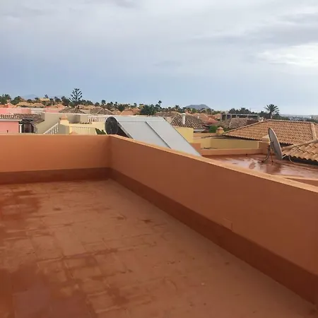 Rosas Villa La Oliva