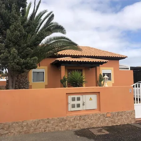 Rosas Villa *